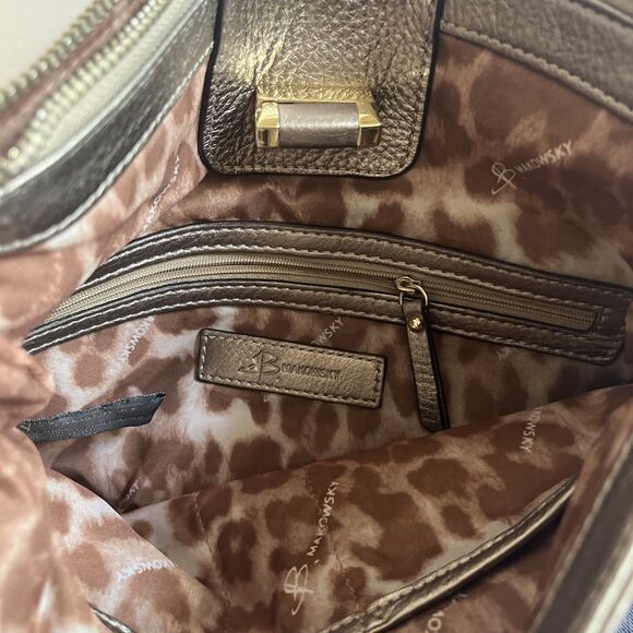 B. Makowsky Shoulder Bag Purse Gold Metallic Leather Turn Lock Bucket Dust Bag - Picture 9 of 16
